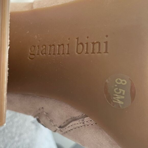 Gianni Bini Callen Ankle Booties Tan Suede Block Heel Boots Zip Close 8.5 - Picture 8 of 8